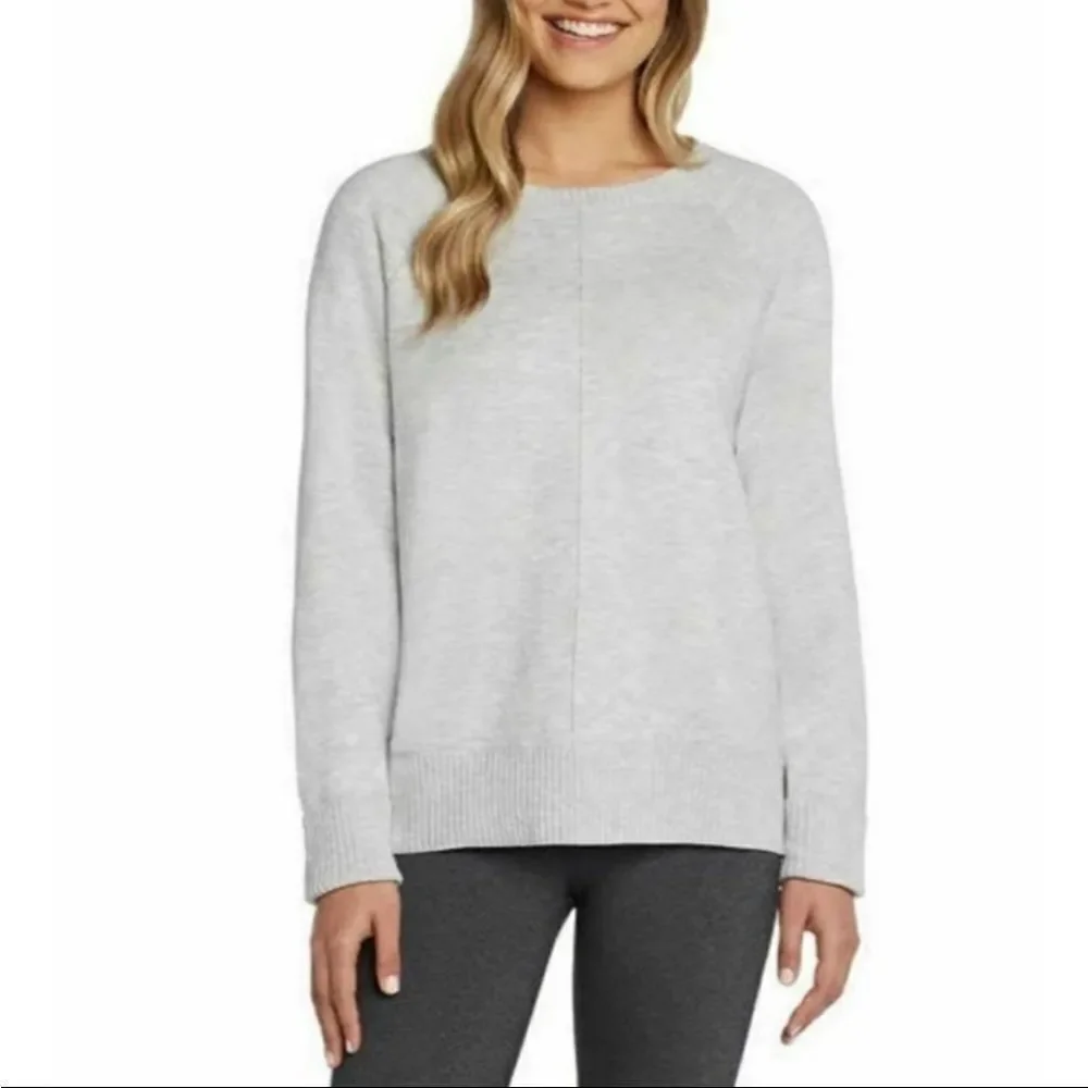 Max & Mia Gray Crew Neck Front Seam Sweater (M)